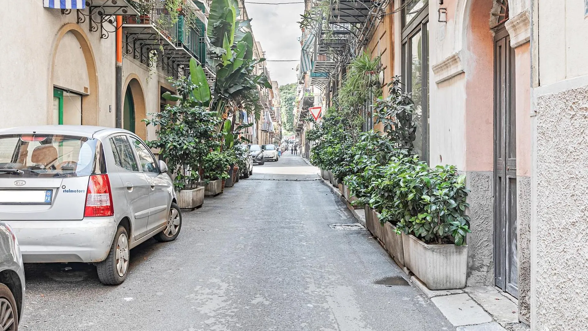 Palazzo Dei Normanni Stylish Apartment Palermo